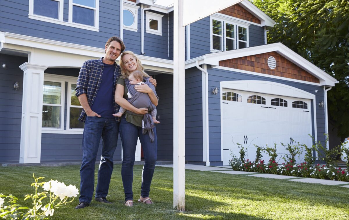 Best Homeowners Insurance on 300k Home: Quotes, Average Cost